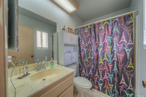 725 Dallas Ave, San Bernardino CA  92410-1127 exterior