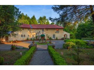 147 Orchard St, Brattleboro, VT 05301-4201