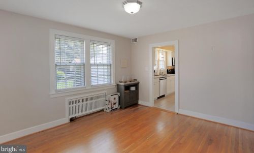 204 Forney Ave, Hanover PA  17331-2919 exterior