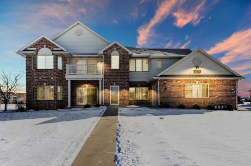 9237 66th Ave, Kenosha WI  53158-3271 exterior