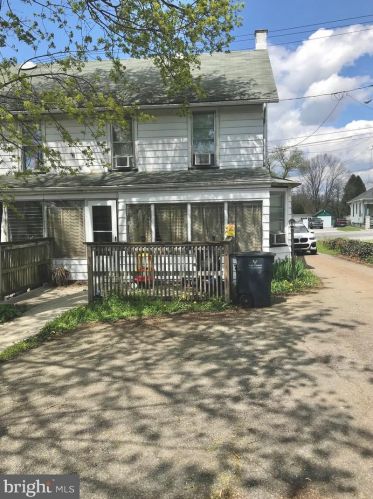 3082 Lincoln Hwy, Lapark, PA 17562-9652