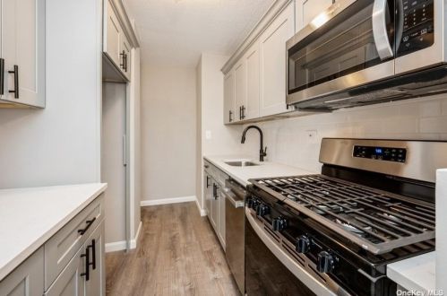 3410 De Reimer Ave, Bronx, NY 10475-1518
