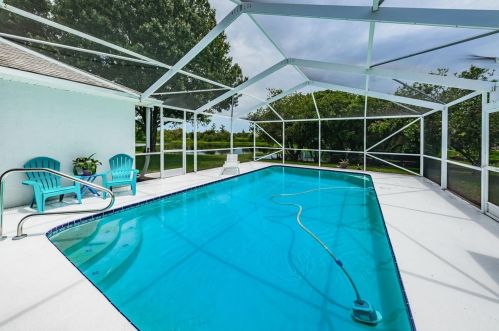 1863 Kinsmere Dr, New Port Richey, FL 34655-4539