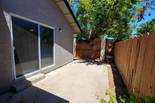 1530 Springville Way, Turlock CA  95380-2591 exterior