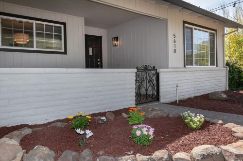 5610 Yerba Buena Rd, Santa Rosa, CA 95409-3945