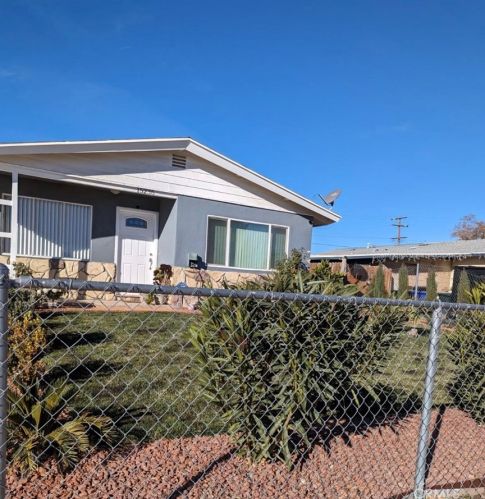 15236 Las Piedras Dr, Victorville, CA 92395-3629