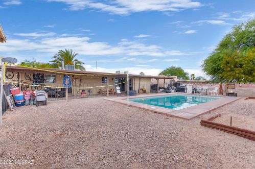 7681 Apple Tree Dr, Tucson, AZ 85730-4328