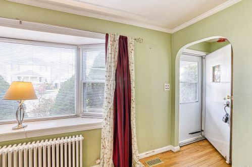 2458 Washington Blvd, North Bellmore, NY 11710-2641
