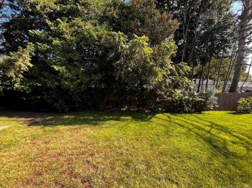 42 Elm St, Norwich CT  06351-2316 exterior