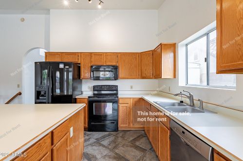 907 Encinas Ave, Gilbert, AZ 85234-3545