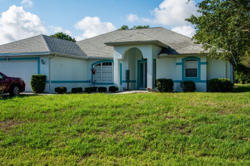 4303 Otto Ct, Fort Pierce, FL 34953-8325