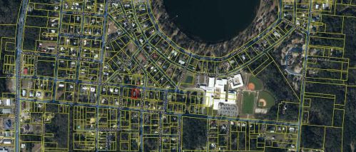 352 Park Ave, Defuniak Springs FL  32435-2611 exterior