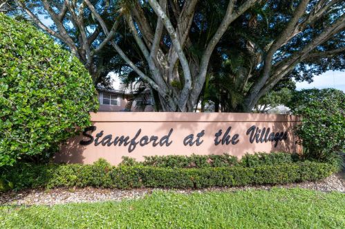 3135 Kingston Ct, West Palm Beach, FL 33409-7519