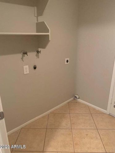 423 9th Ave, Mesa, AZ 85204-4145
