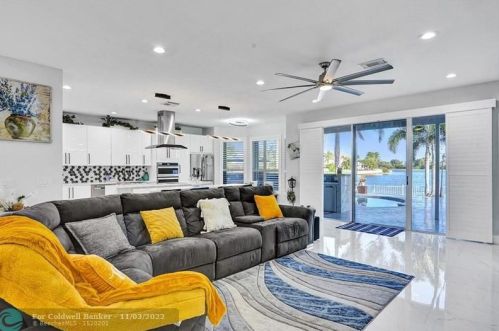 3591 177th Ave, Hollywood FL  33029-1666 exterior