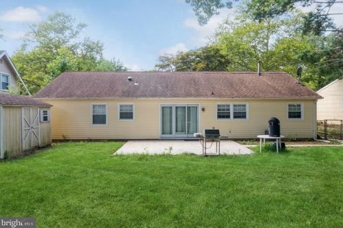 28 Essex Ln, Willingboro NJ  08046-2243 exterior