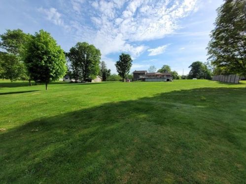 461 Ridgewood Dr, Fredericktown, PA 15333-2027