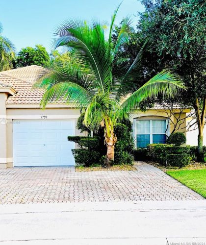 9799 Crescent View Dr, Boynton Beach, FL 33437-5922