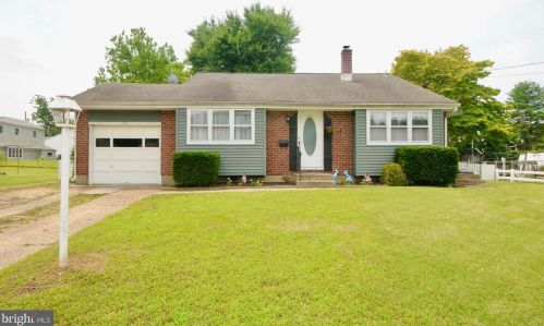 255 Lansing Dr, West Deptford, NJ 08051-1234