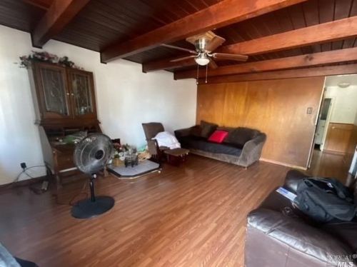 238 El Camino Dr, West Pittsburg, CA 94565-5948