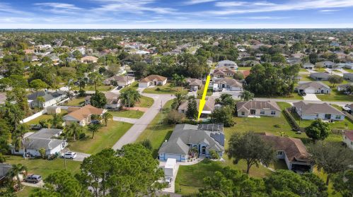 3501 Carmody St, Fort Pierce, FL 34953-5231