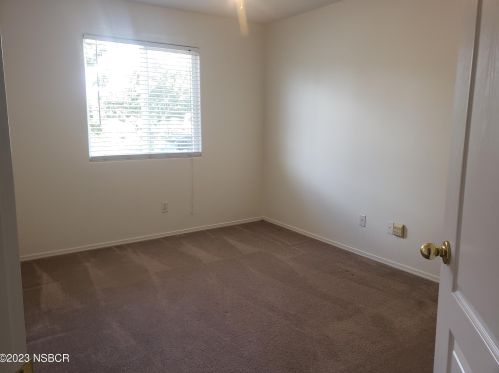 1926 Ybarra Ave, Santa Maria CA  93458-8333 exterior