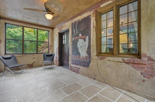 37 Fox Hill Rd, Tuxedo Park NY  10987-4227 exterior