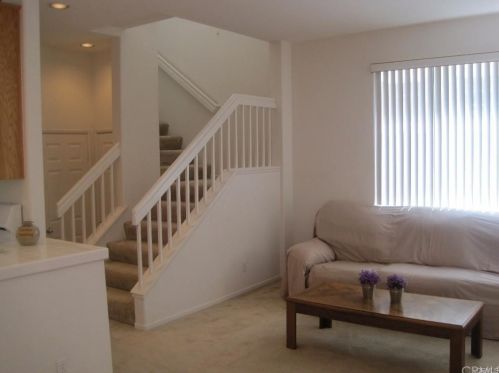 100 Seacountry Ln, Trabuco Canyon, CA 92688-5525