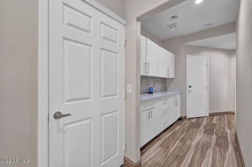 5019 Paradise Ln, Glendale AZ  85306-2655 exterior