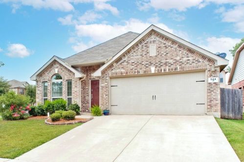 544 Goldstone Ln, Fort Worth, TX 76131-3972