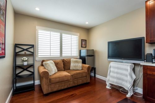 42 Vista Ct, South San Francisco CA  94080-5552 exterior