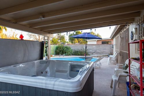 960 Evelyn Ave, Tucson AZ  85710-2641 exterior