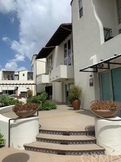 562 Brea Blvd, Brea, CA 92821-3318