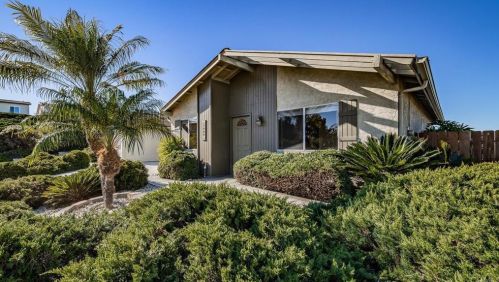 3866 San Pablo Ave, Oceanside CA  92057-7208 exterior