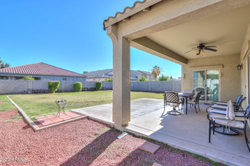 1888 Hubbard Ln, Casa Grande AZ  85122-6742 exterior