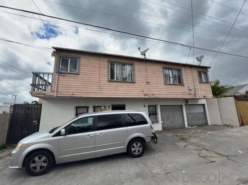 4271 Landis St, San Diego, CA 92105-2624