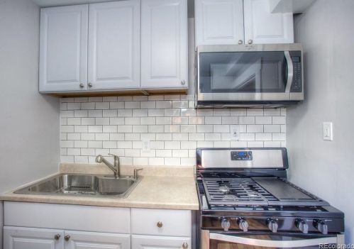 1350 Franklin St, Denver CO 80205-3902 exterior