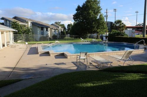 2085 Isle Royale Ct, Winter Haven FL  33880-4335 exterior