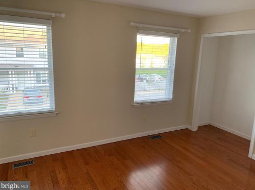 196 Jonathon Dayton Ct, Princeton NJ  08540-7691 exterior