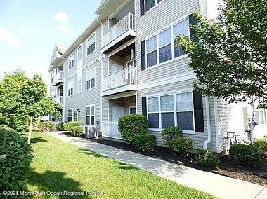 531 Mill Pond Way, Tinton Falls, NJ 07724-2477