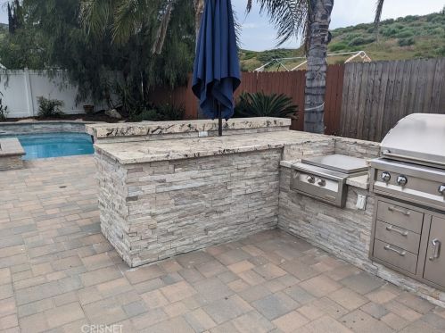 857 Crosby Ave, Simi Valley CA  93065-5012 exterior