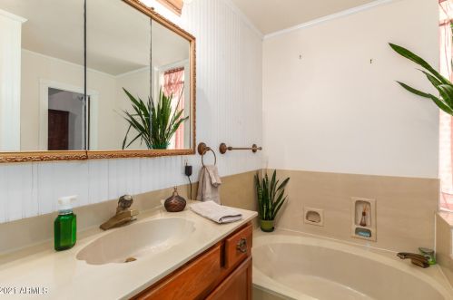 9314 87th Ave, Peoria AZ 85381-3600 exterior