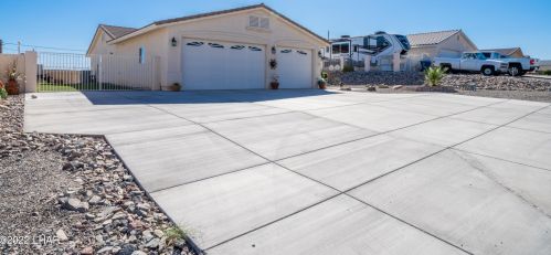 585 Mohican Dr, Lake Havasu City, AZ 86406-6315