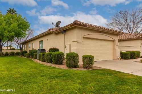 9753 Holiday Way, Chandler, AZ 85248-6034