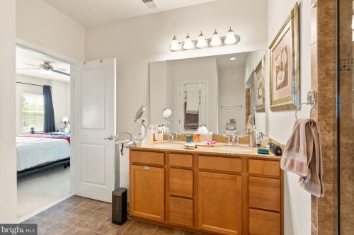 7405 Brunson Cir, Gainesville VA 20155 exterior