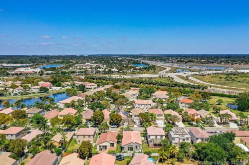 15726 16 Ct, Hollywood FL 33026-0509 exterior