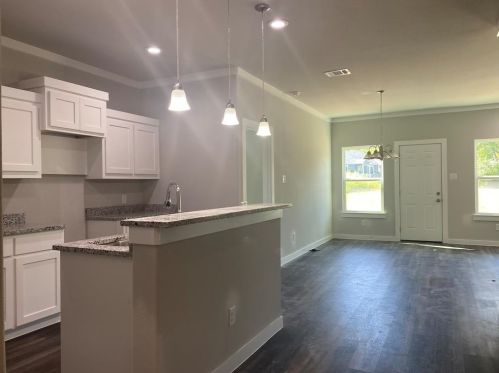 1515 Fordham Rd, Dallas TX  75216-6220 exterior