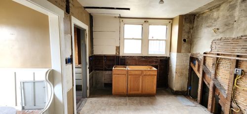 5725 Verona Rd, Verona PA  15147-3012 exterior