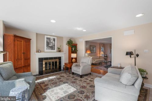 343 Richard Rd, Yardley PA  19067-1969 exterior