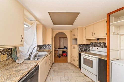 73420 18th Ave, Desert Hot Springs CA  92241-7844 exterior